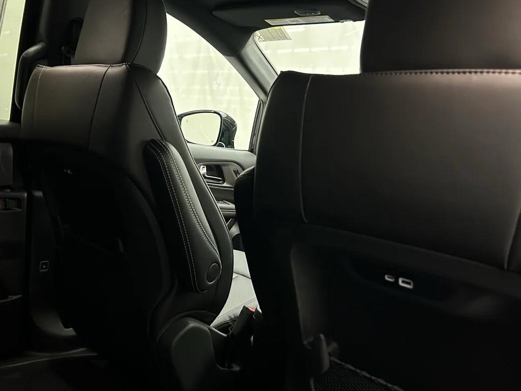 new 2025 Chrysler Pacifica car, priced at $42,170
