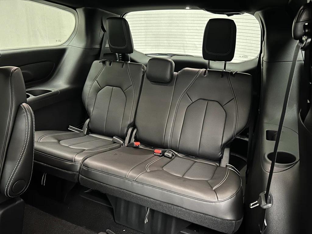 new 2025 Chrysler Pacifica car, priced at $42,170