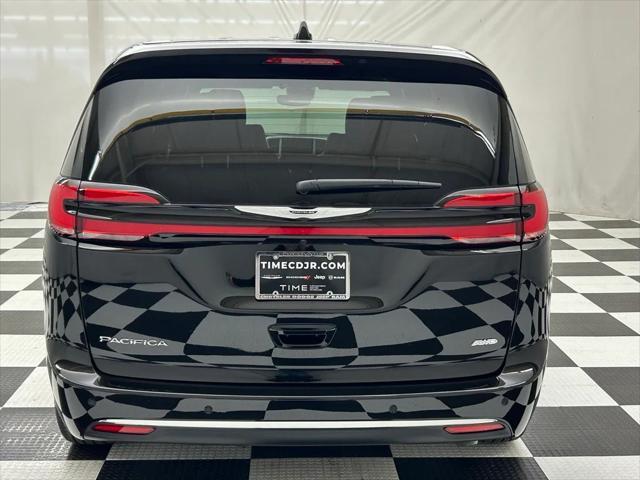 new 2025 Chrysler Pacifica car, priced at $46,812