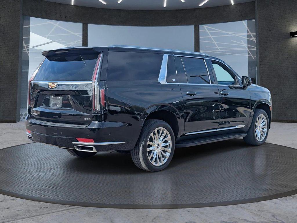 used 2023 Cadillac Escalade ESV car, priced at $56,614
