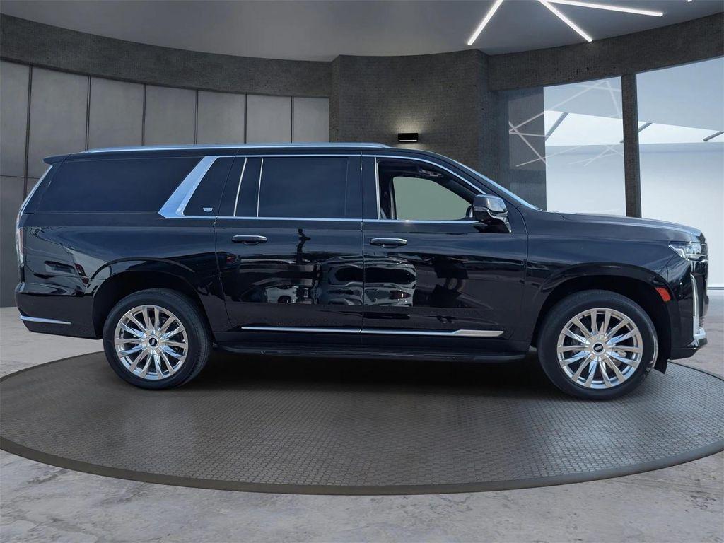 used 2023 Cadillac Escalade ESV car, priced at $55,014