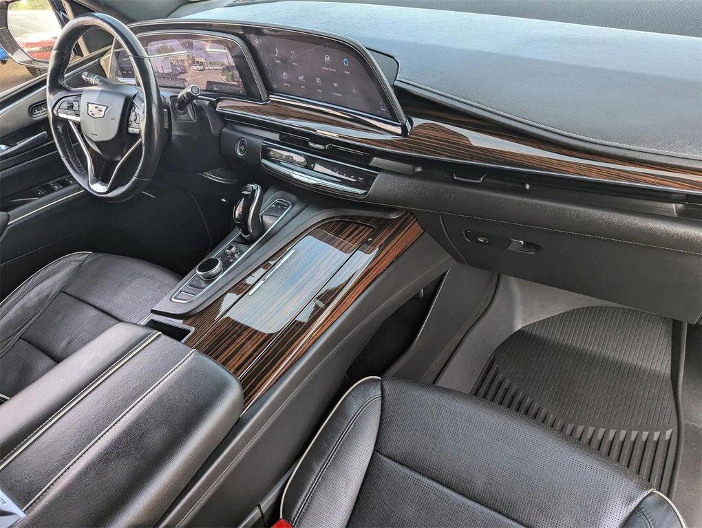 used 2023 Cadillac Escalade ESV car, priced at $55,014