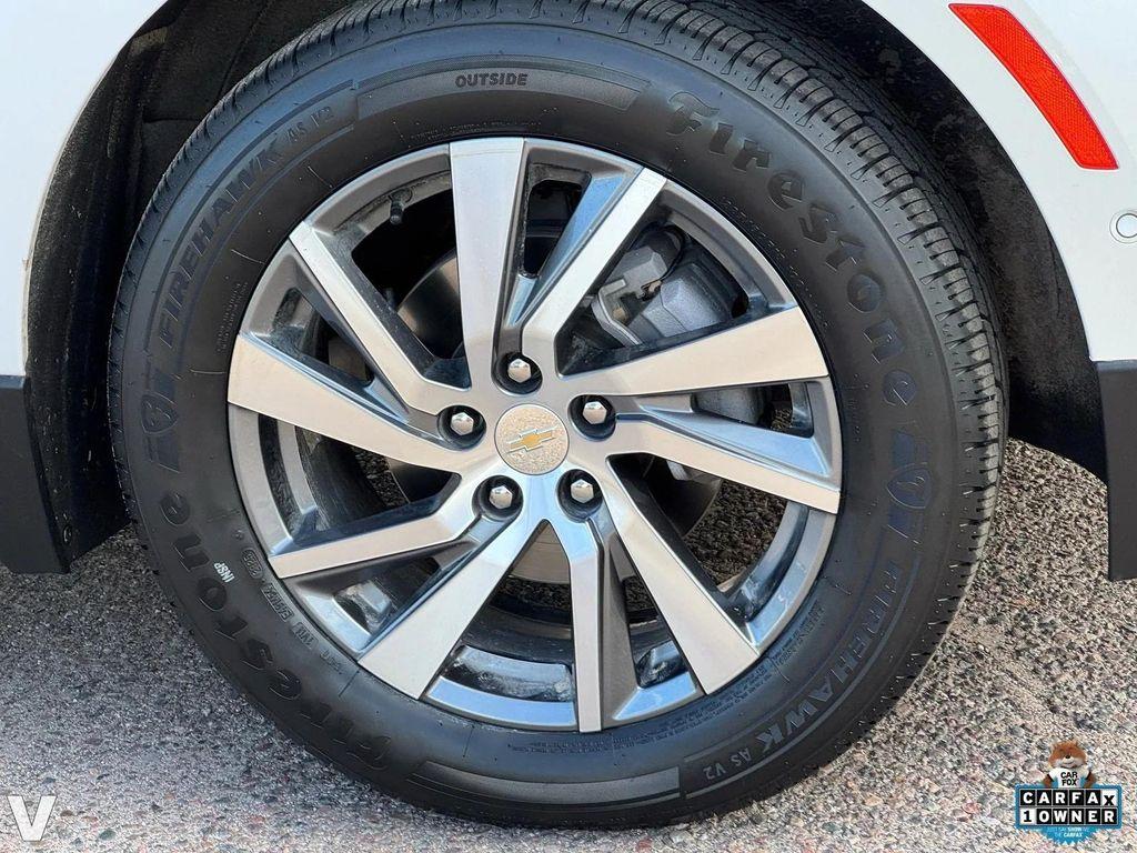 used 2024 Chevrolet Equinox car, priced at $24,900