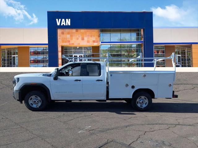 new 2025 GMC Sierra 2500 car, priced at $49,828