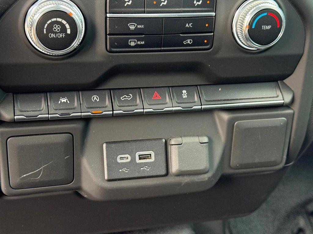 new 2025 GMC Sierra 1500 car, priced at $38,430