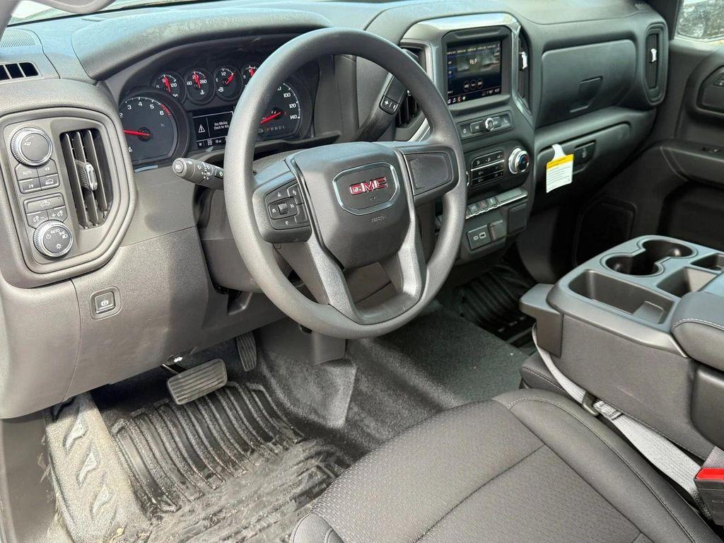 new 2025 GMC Sierra 1500 car, priced at $38,430