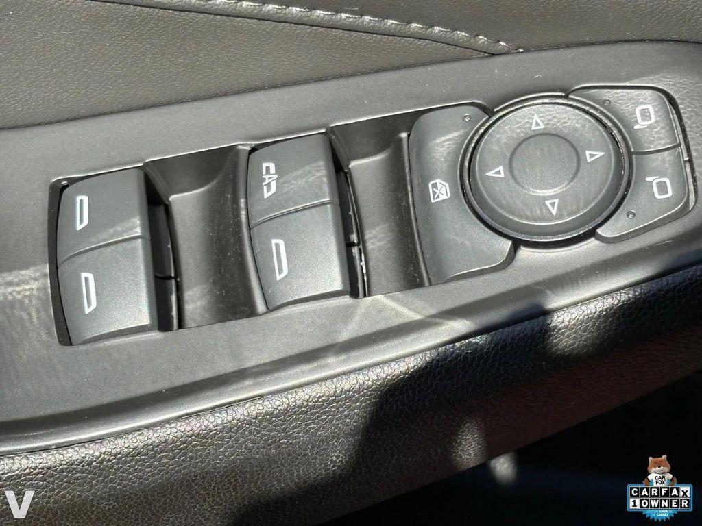 used 2023 Chevrolet Traverse car, priced at $35,436