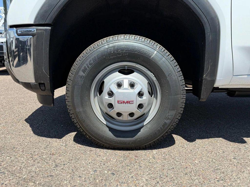 new 2025 GMC Sierra 3500 car, priced at $58,343