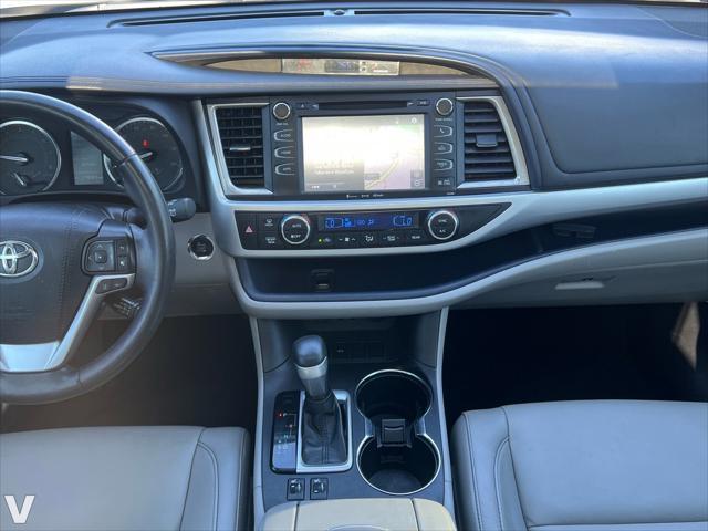 used 2019 Toyota Highlander car, priced at $24,113
