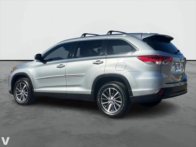 used 2019 Toyota Highlander car, priced at $24,113