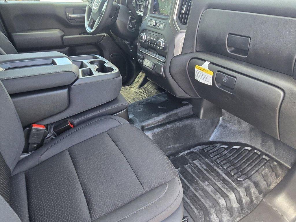 new 2025 GMC Sierra 2500 car, priced at $46,628