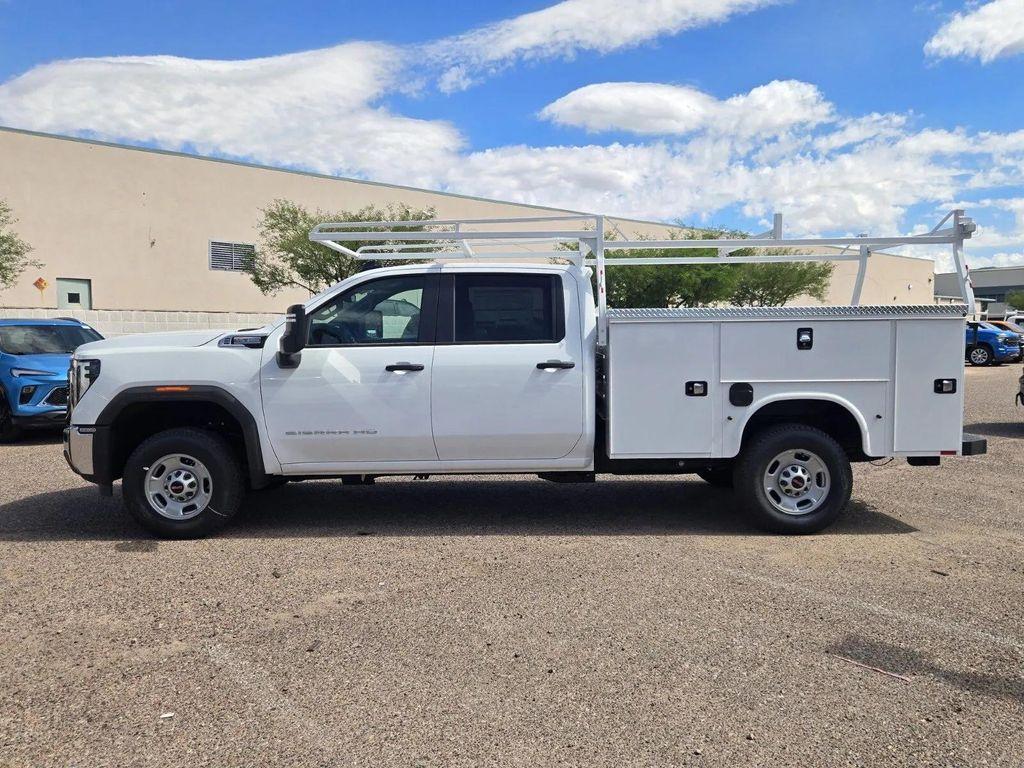 new 2025 GMC Sierra 2500 car, priced at $46,628