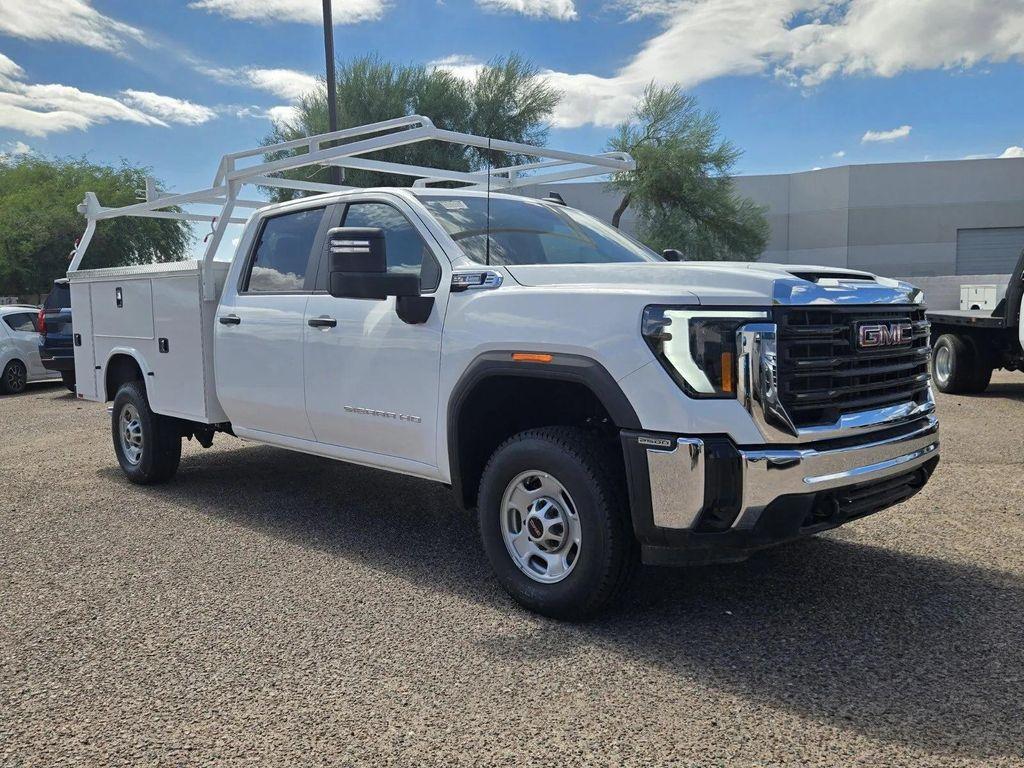 new 2025 GMC Sierra 2500 car, priced at $46,628