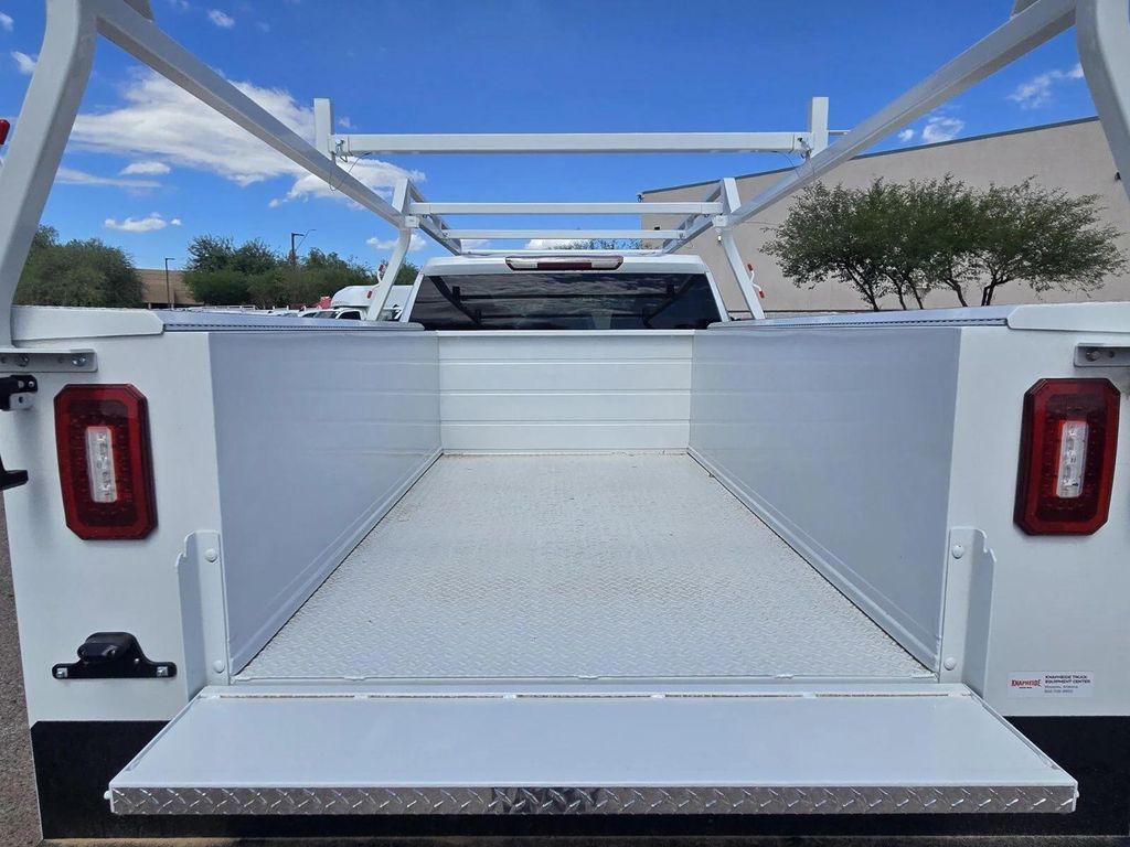 new 2025 GMC Sierra 2500 car, priced at $46,628