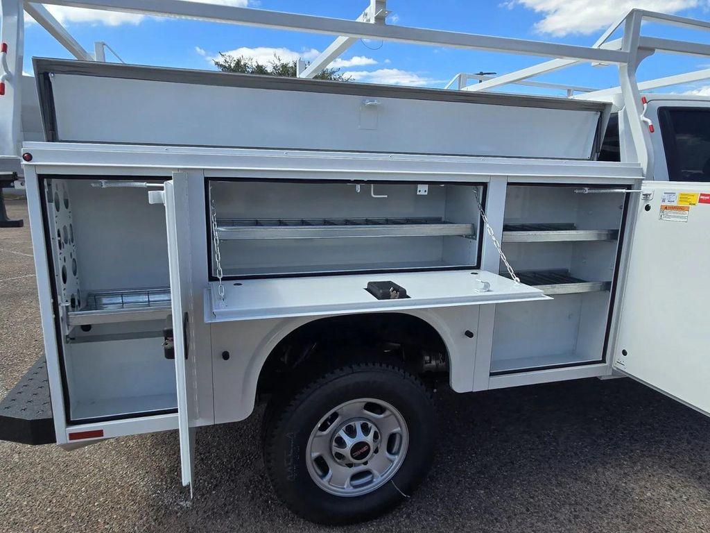 new 2025 GMC Sierra 2500 car, priced at $46,628