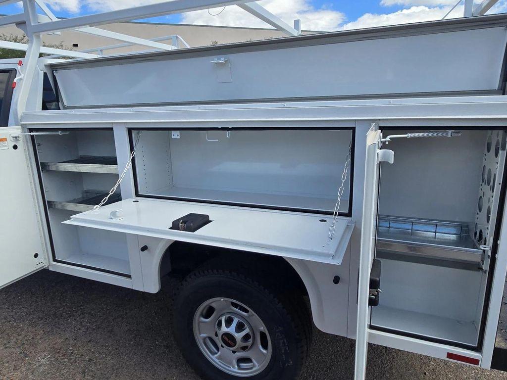 new 2025 GMC Sierra 2500 car, priced at $46,628