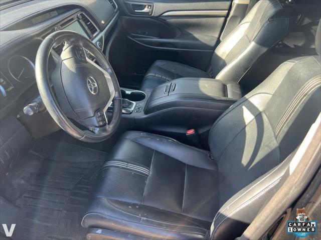 used 2018 Toyota Highlander car