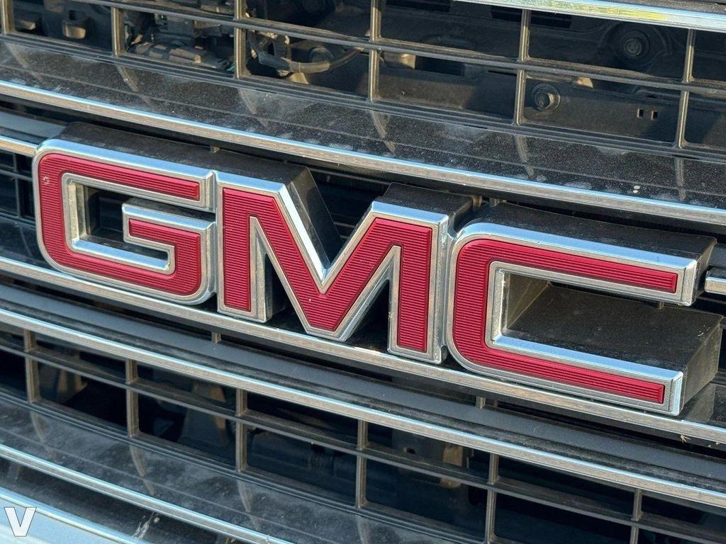used 2017 GMC Yukon car, priced at $17,628
