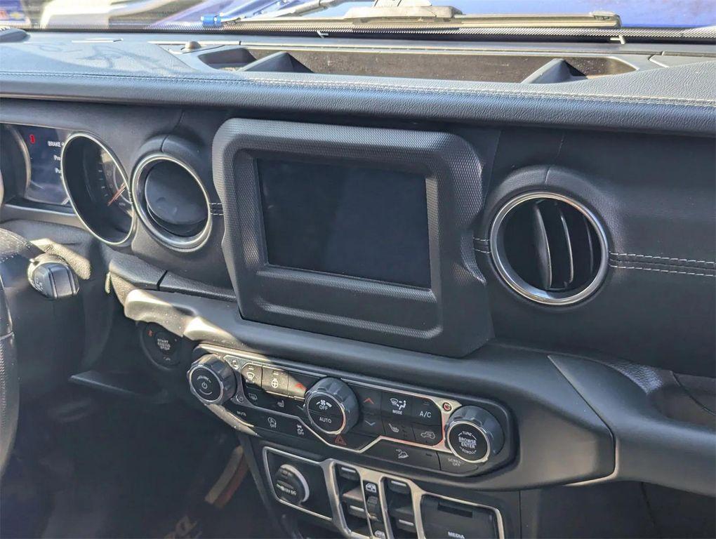 used 2019 Jeep Wrangler Unlimited car, priced at $28,147