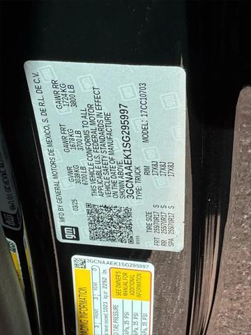 used 2025 Chevrolet Silverado 1500 car, priced at $35,990