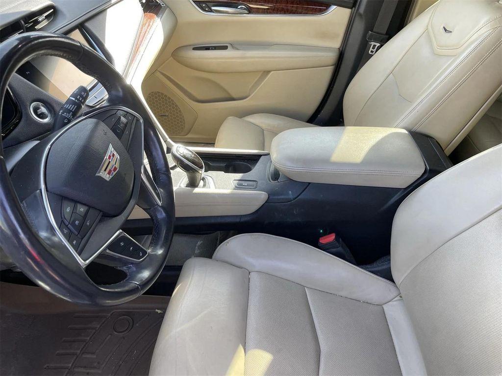 used 2017 Cadillac XT5 car, priced at $13,107