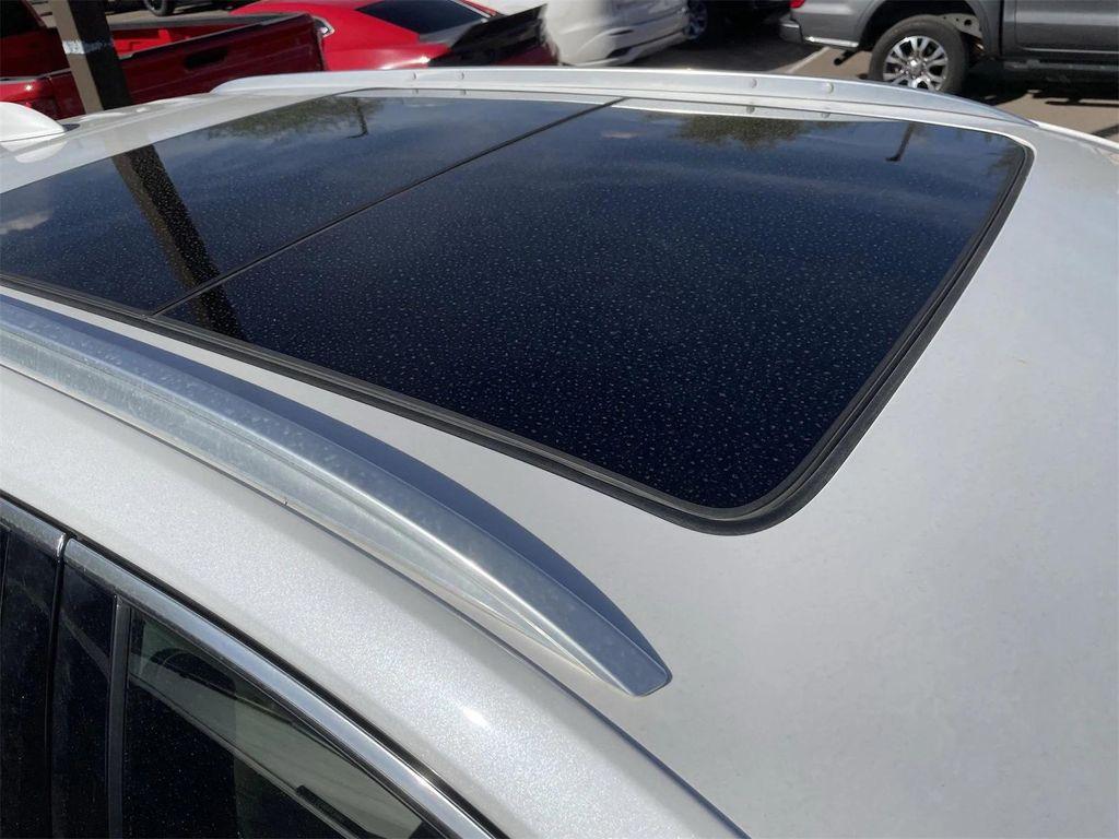 used 2017 Cadillac XT5 car, priced at $13,107