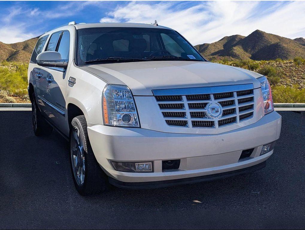 used 2010 Cadillac Escalade ESV car, priced at $15,979