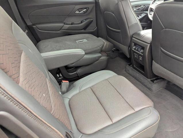 used 2022 Chevrolet Traverse car, priced at $40,117