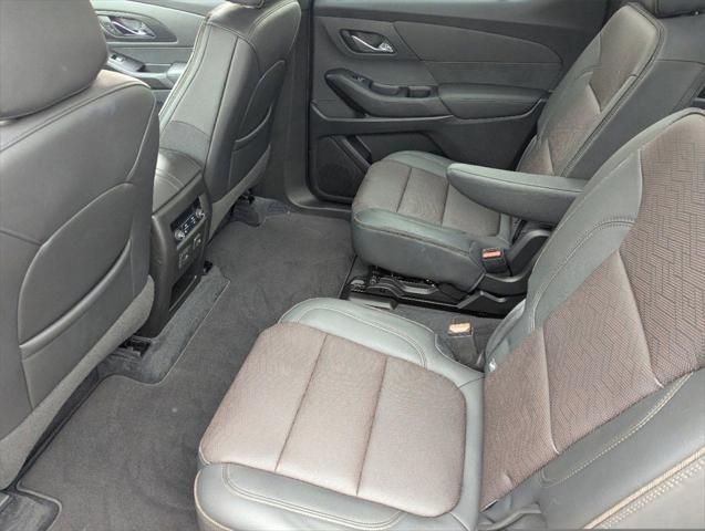 used 2022 Chevrolet Traverse car, priced at $40,117