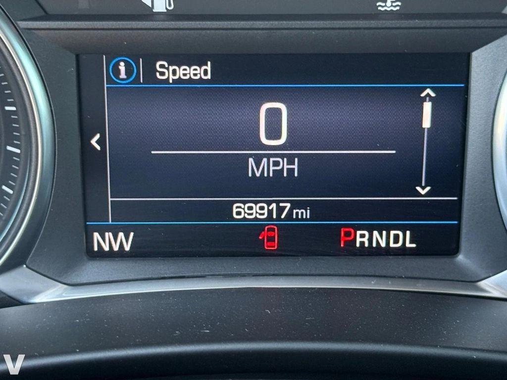used 2022 Chevrolet Equinox car, priced at $15,876