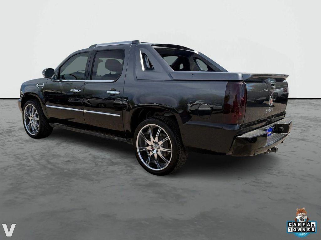 used 2013 Cadillac Escalade EXT car, priced at $26,588