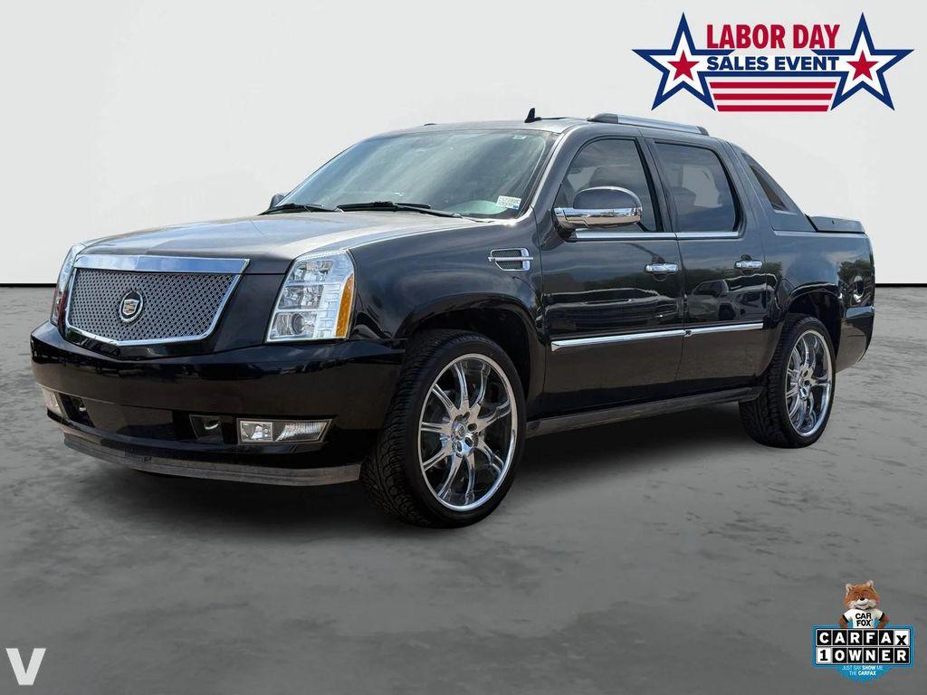 used 2013 Cadillac Escalade EXT car, priced at $27,013