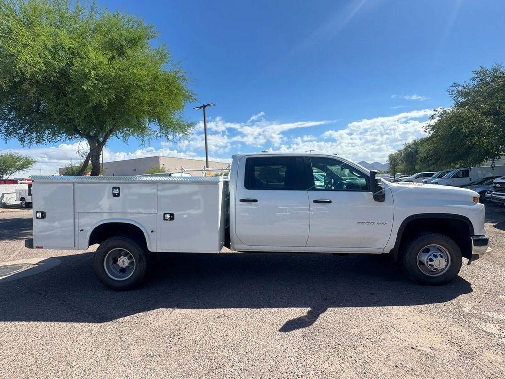new 2025 Chevrolet Silverado 3500 car, priced at $52,143