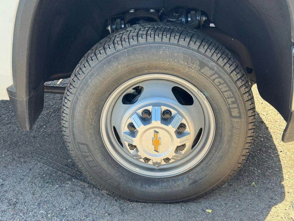 new 2025 Chevrolet Silverado 3500 car, priced at $52,143