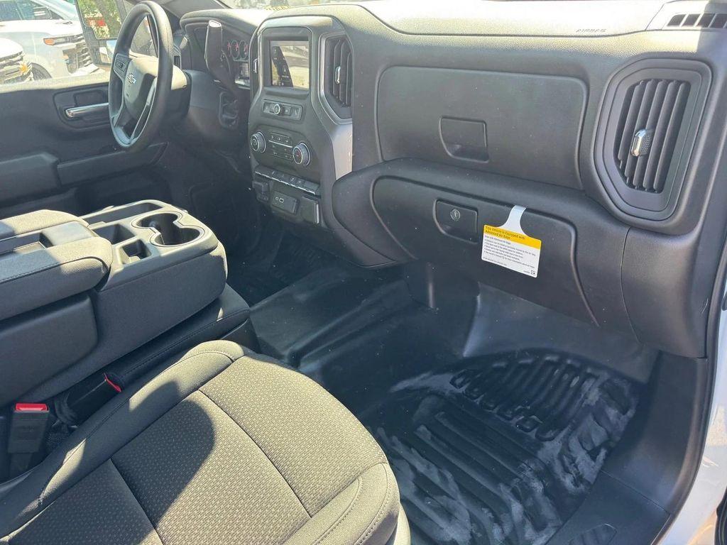 new 2025 Chevrolet Silverado 3500 car, priced at $52,143