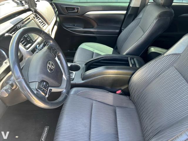 used 2019 Toyota Highlander car, priced at $19,900