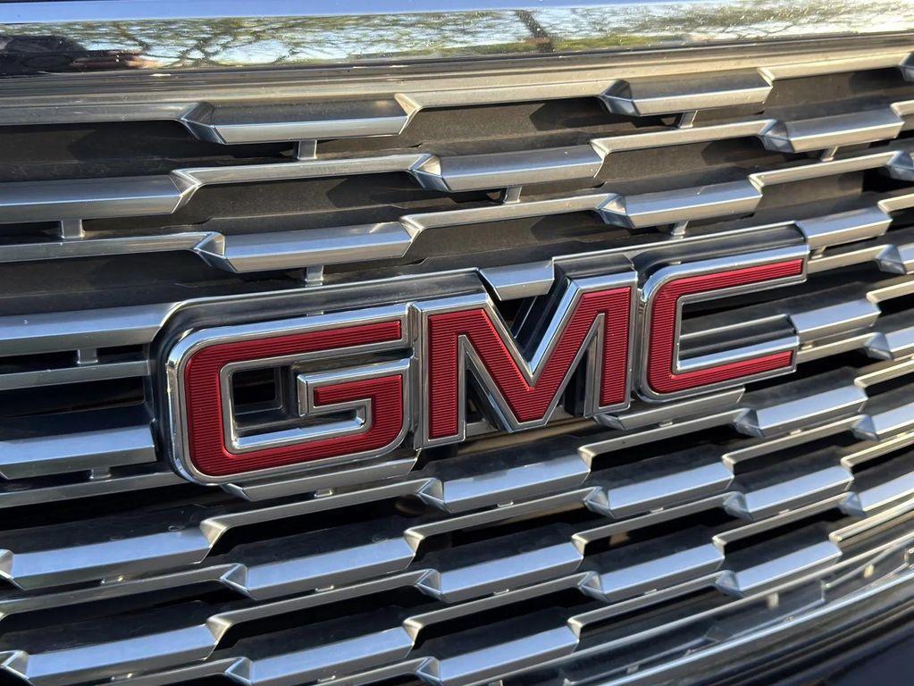used 2019 GMC Yukon XL car, priced at $7,999