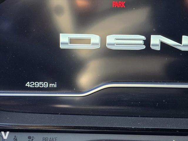 used 2023 GMC Yukon XL car