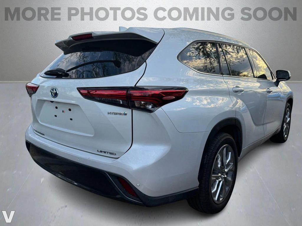 used 2023 Toyota Highlander Hybrid car, priced at $38,996