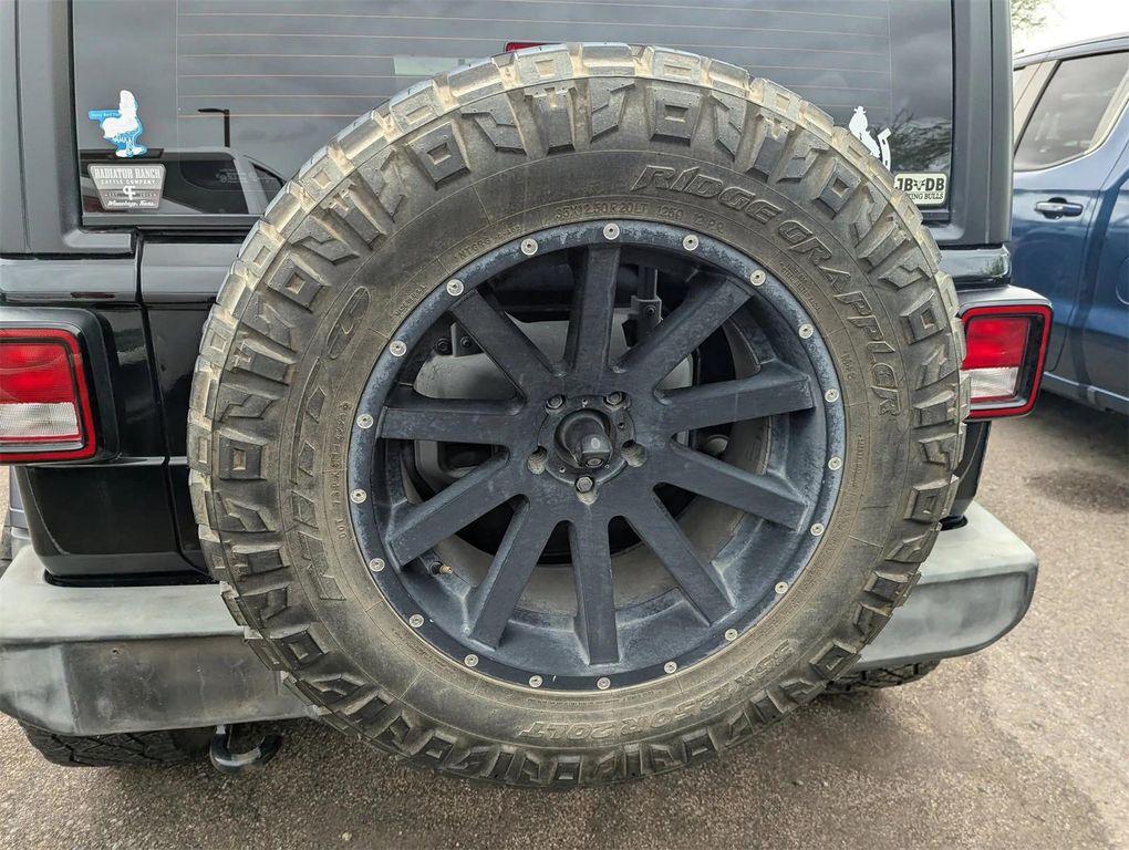 used 2018 Jeep Wrangler Unlimited car, priced at $18,337