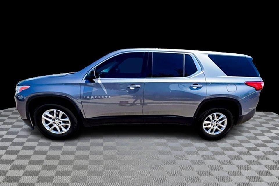 used 2021 Chevrolet Traverse car, priced at $27,997