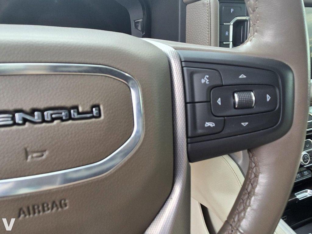 used 2022 GMC Yukon car, priced at $50,999