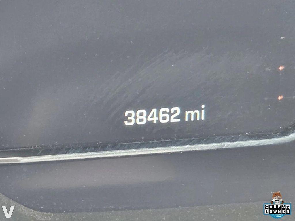used 2024 Chevrolet Suburban car