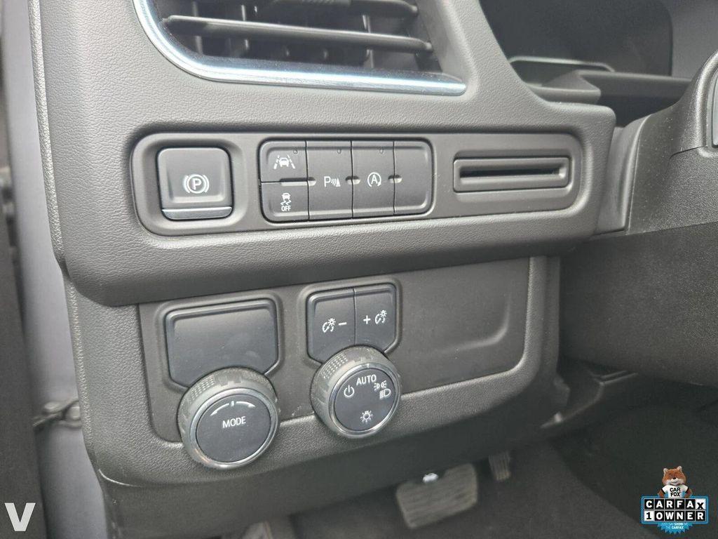 used 2024 Chevrolet Suburban car