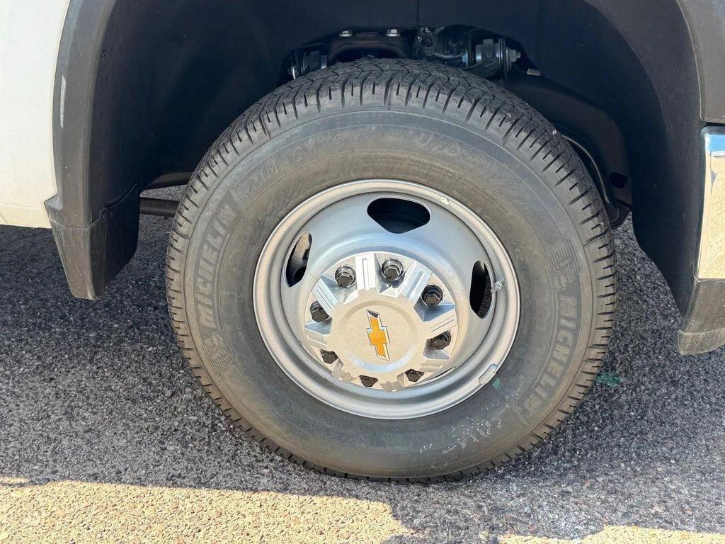 new 2024 Chevrolet Silverado 3500 car, priced at $51,903