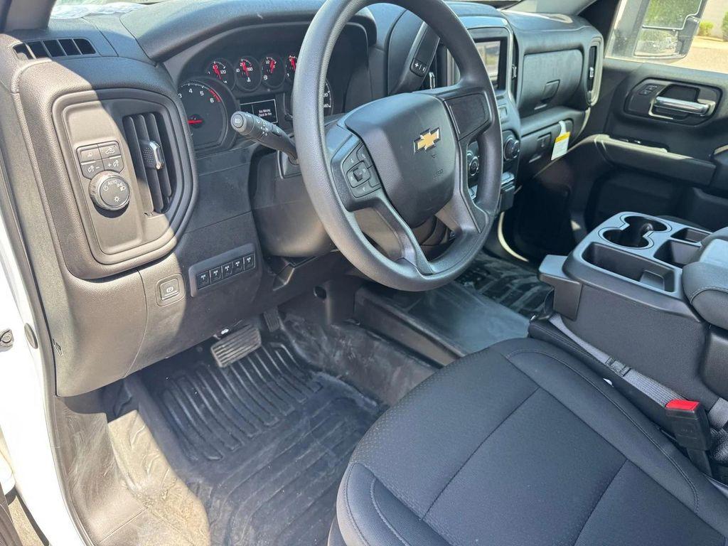 new 2024 Chevrolet Silverado 3500 car, priced at $51,903
