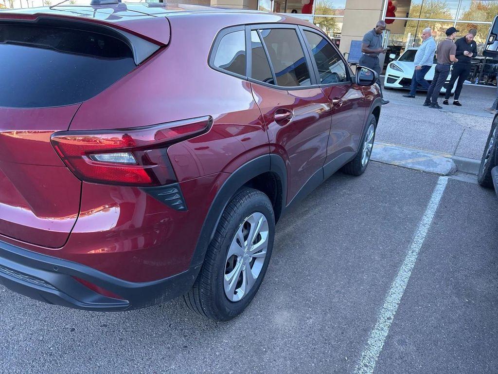 used 2024 Chevrolet Trax car, priced at $18,895