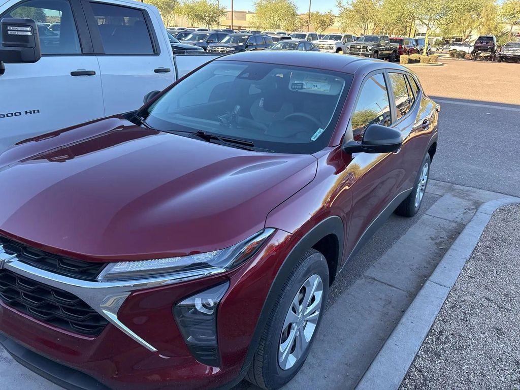 used 2024 Chevrolet Trax car, priced at $18,895