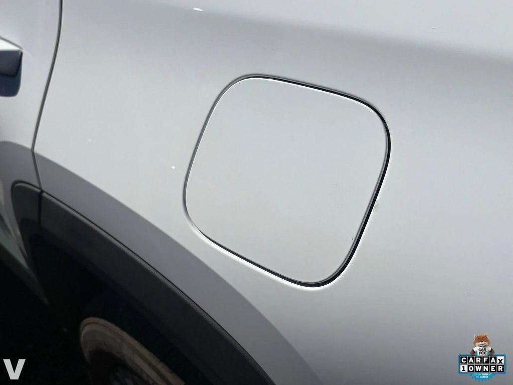 used 2025 Chevrolet Equinox car, priced at $19,744