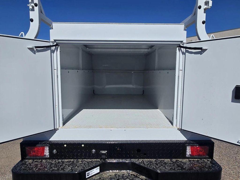 new 2025 GMC Sierra 2500 car, priced at $46,628